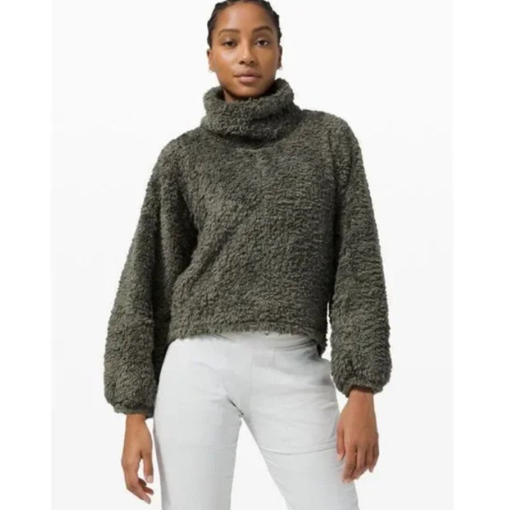 💥NWOT Lululemon Warm Restore Sherpa Pullover Green Size XS/S